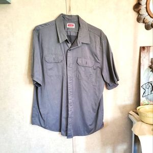 NWOT Men's XL gray button downs short sleeve. RUNS BIG! New! No tag.